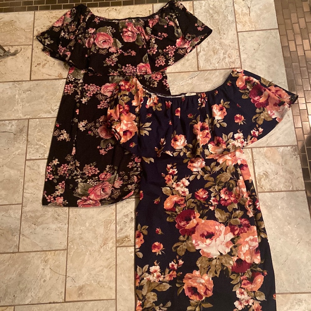 2 off shoulders dress bundle